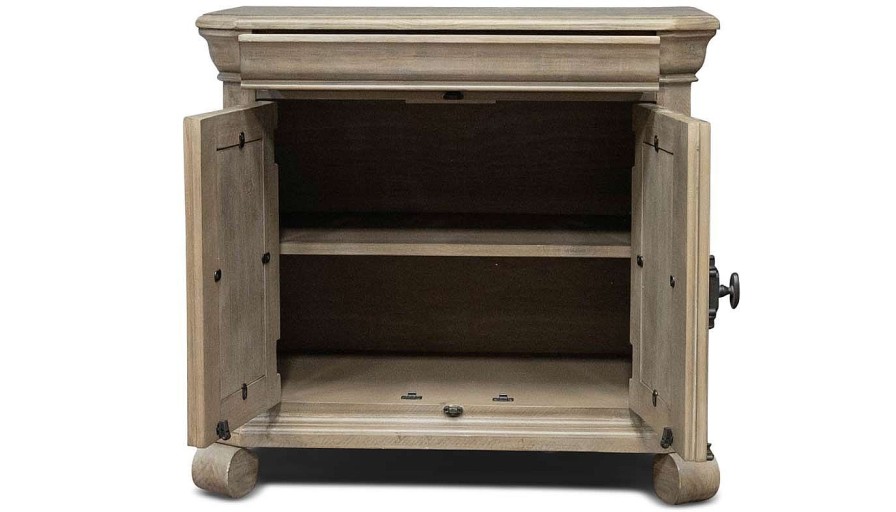 Bedroom Premier Craftsman Chests | Bocelli Bachelor Chest