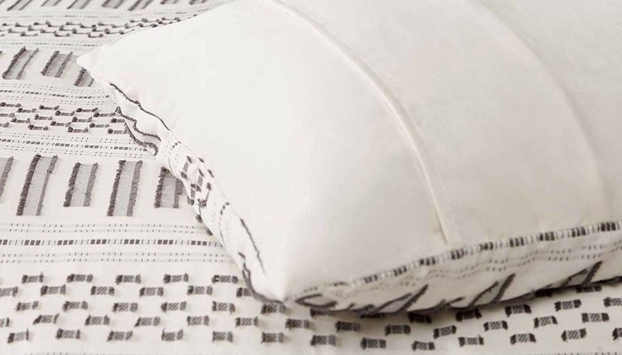 Accents Olliix | Rhea Comforter Mini Set