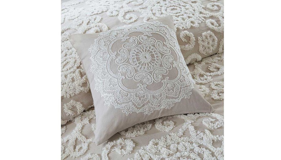 Accents Olliix | Suzanna Square Pillow